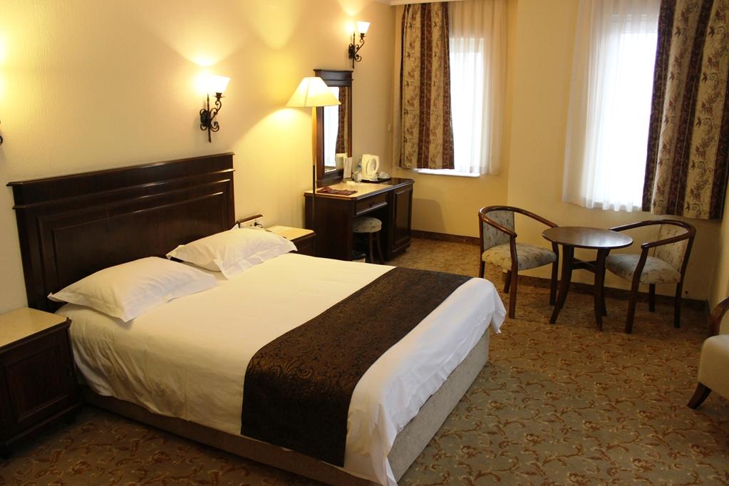 Montania Town Hotel Муданья Номер фото