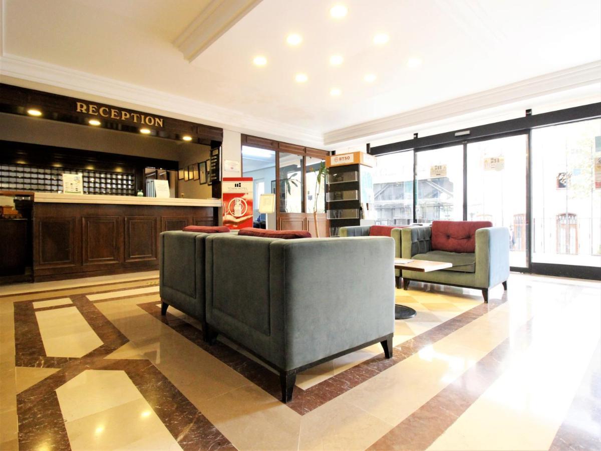 Montania Town Hotel Муданья Экстерьер фото
