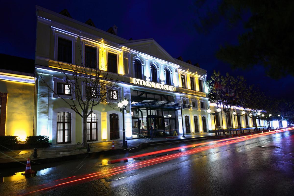 Montania Town Hotel Муданья Экстерьер фото