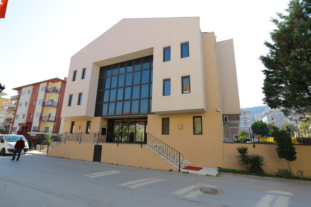 Montania Town Hotel Муданья Экстерьер фото
