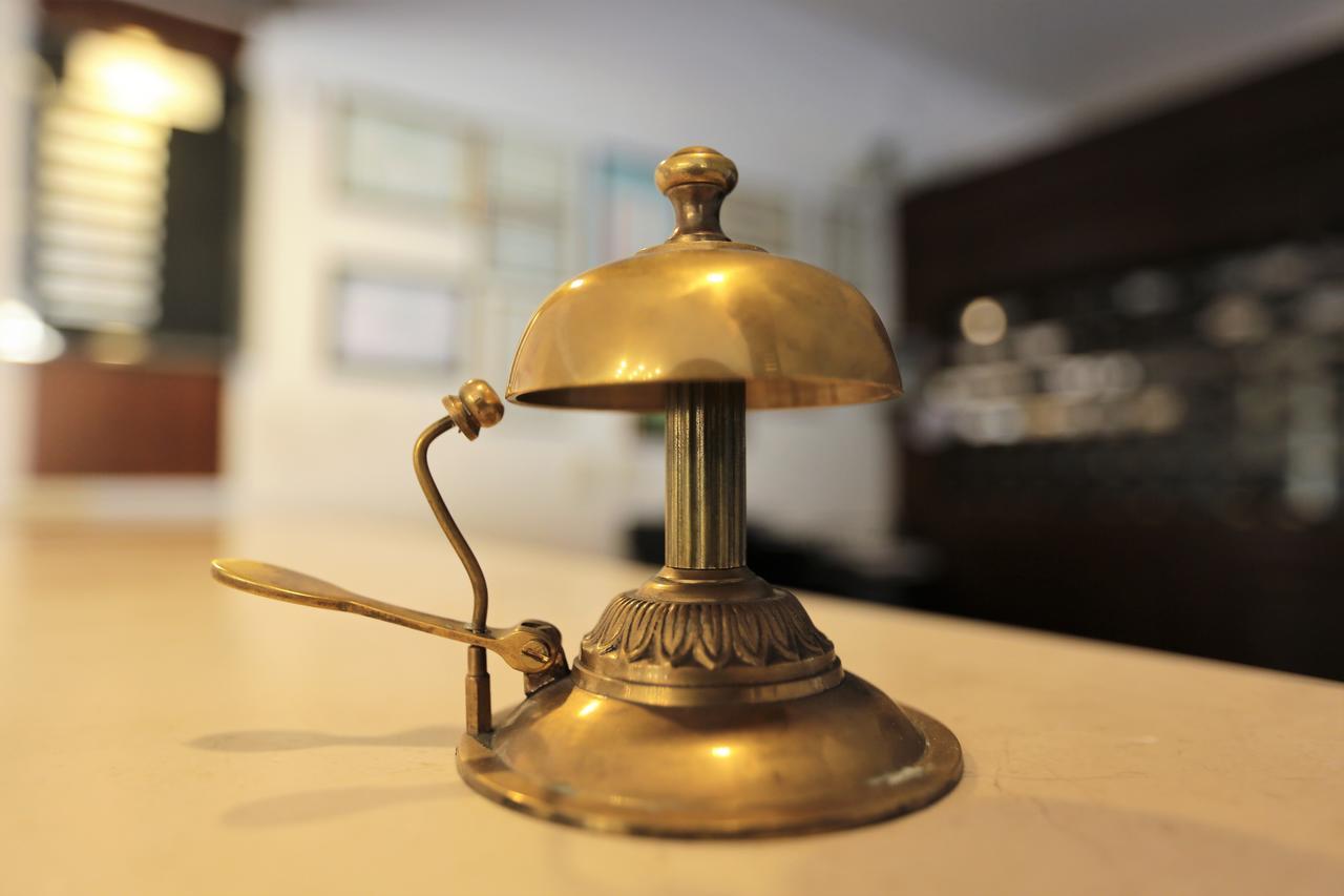 Montania Town Hotel Муданья Экстерьер фото